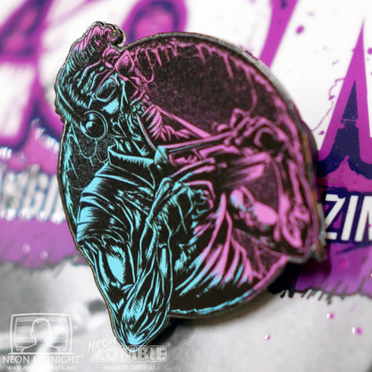 Emaille-Pin: Neon Zombie® – Neon Zombie Variant Nr. 3; © Haage Medien (as „Neon Midnight®“)