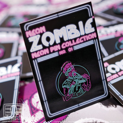 Emaille-Pin: Neon Zombie® – Neon Pin Collection Nr. 1; © Haage Medien (as „Neon Midnight®“)